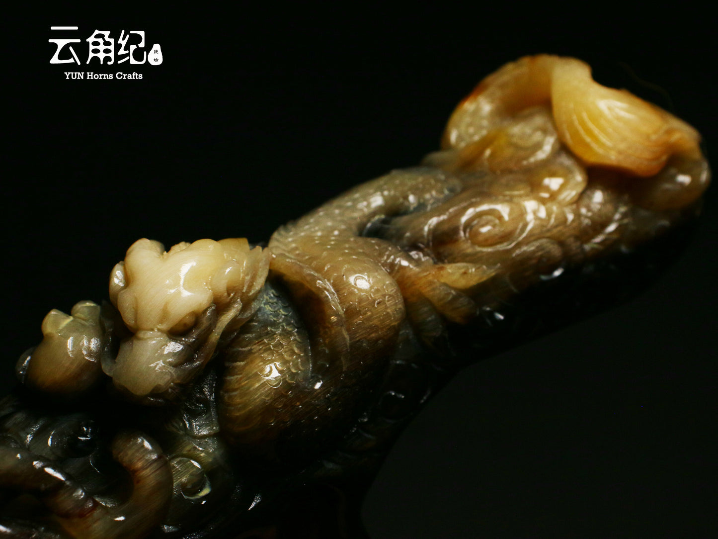 Chinese Four Divine Beasts Dual-Row Massage Comb – Premium Goat Horn斗羊中华四神兽双排按摩梳