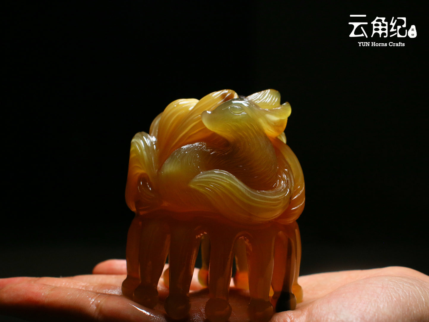 Nine-Tailed Fox Scalp Massage Comb九尾头疗按摩梳