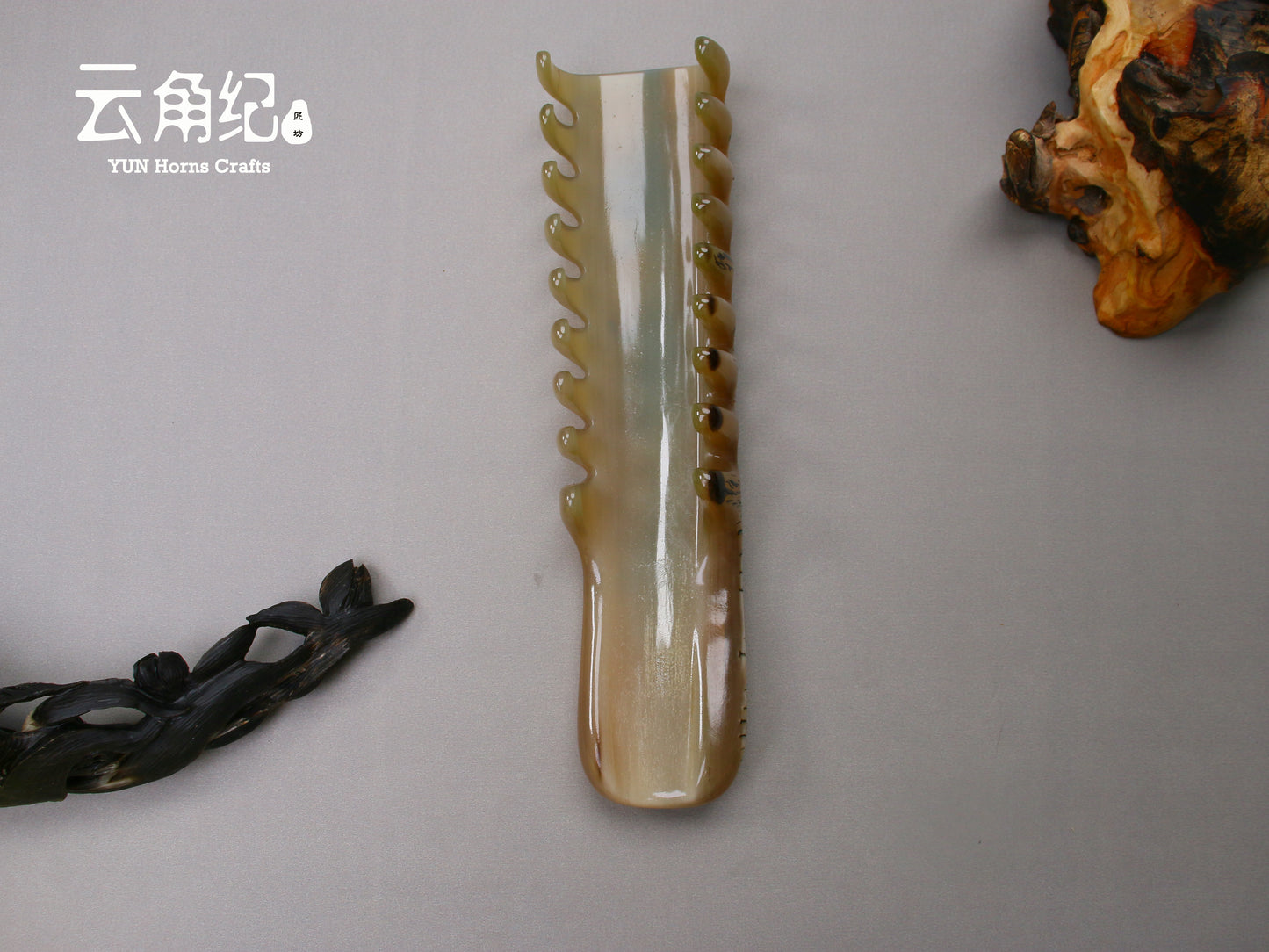 Double-Row Dragon Bone Massage Comb原生角皮手柄双排龙骨按摩梳