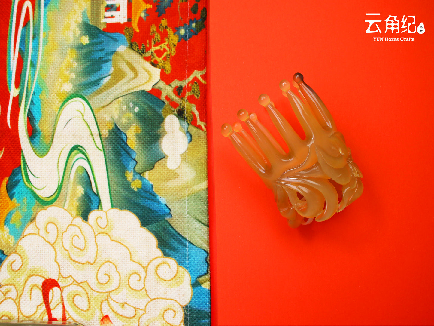 Scalp massage comb-Hand-carved Lily Design（精雕百合头疗梳）